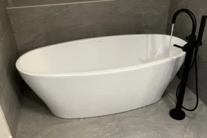 newly replaced bathtub